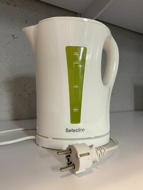 Czajnik elektryczny przewodowy Selecline 1.7L Biały