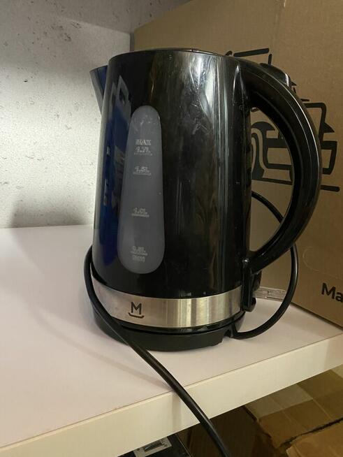 Czajnik elektryczny przewodowy M 1.7L Biały