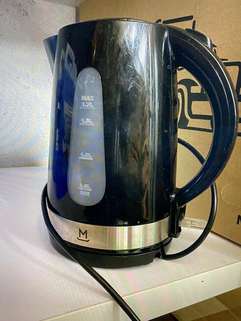 Czajnik elektryczny przewodowy M 1.7L Biały