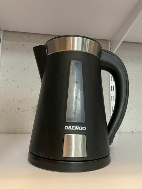 Czajnik elektryczny przewodowy Daewoo 1.7L czarny / Solidny