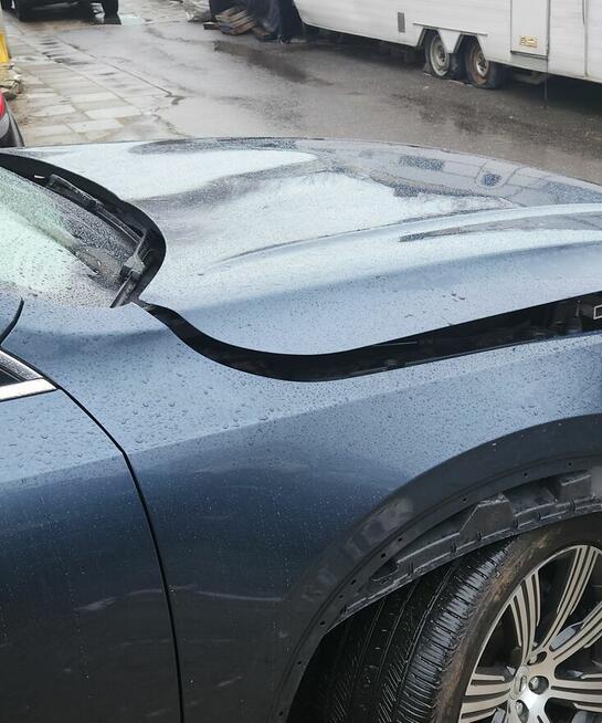 Sprzedam uszkodzona maskę Volvo XC90 2020