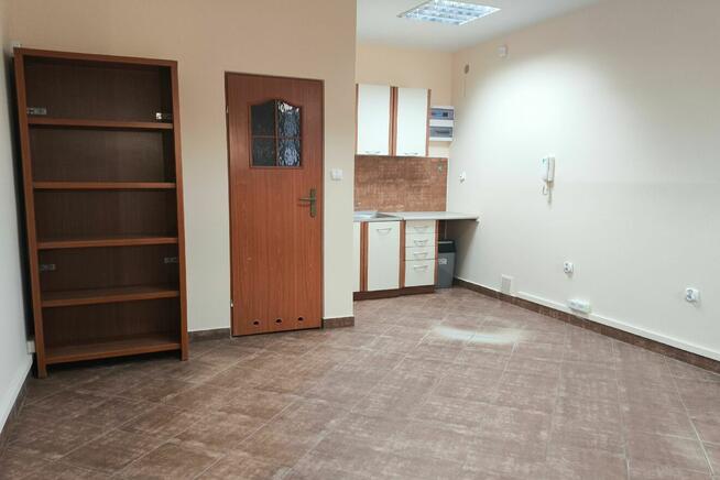 Do wynajęcia lokal biurowo-magazynowy – Nowy Targ