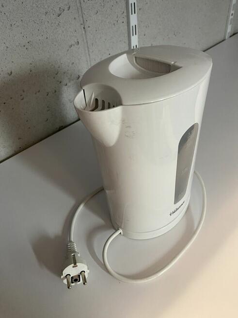 Czajnik elektryczny przewodowy Tristar 1.7L Biały