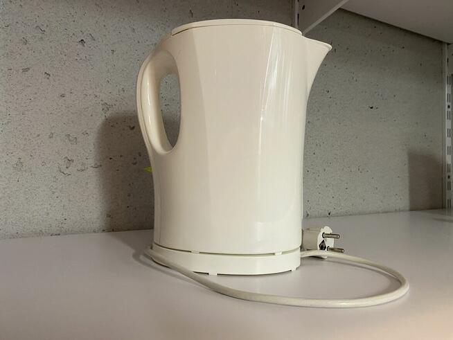 Czajnik elektryczny przewodowy Selecline 1.7L Biały