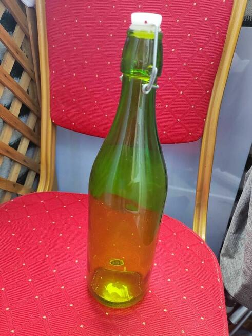 Butelka szklana ze szkła Zielona z korkiem na wino alkohol