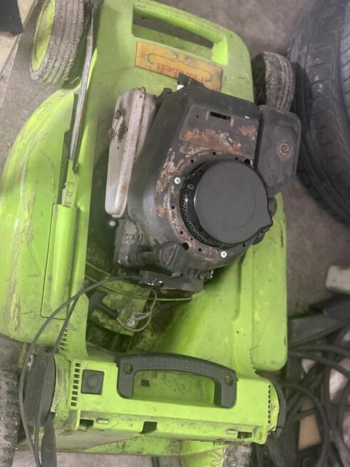 Sprzedam kosiarkę spalinową