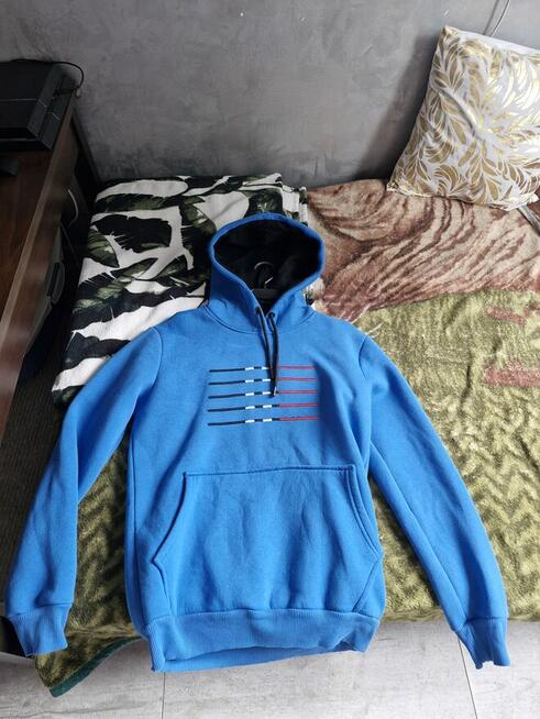 Męskie bluzy L,M