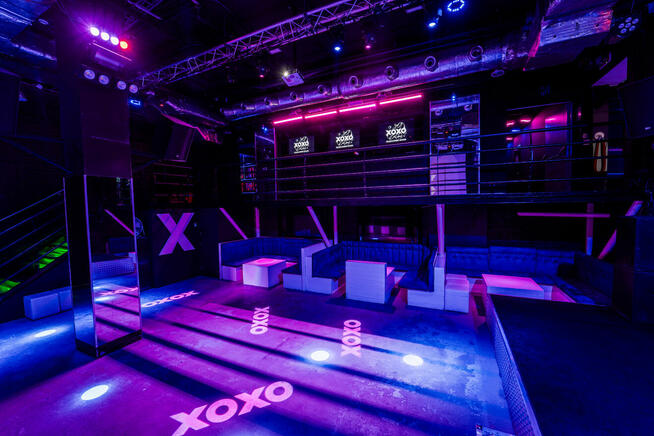 Sala na osiemnastkę - organizacja urodzin klub XOXO Party