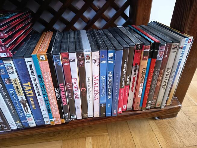 Odtwarzacz DVD/CD Model-LH-T551SB z głośnikami, Filmy DVD