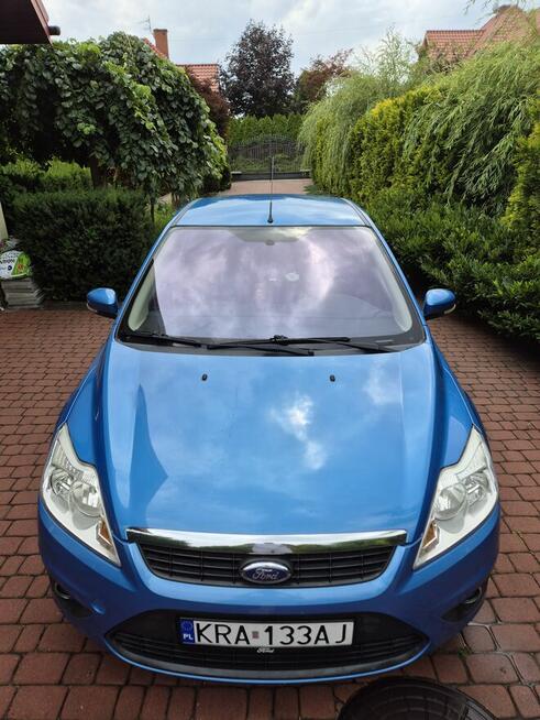 Ford Focus 1.6 Benzyna 115 KM • 2010 • 3-drzwiowy hatchback