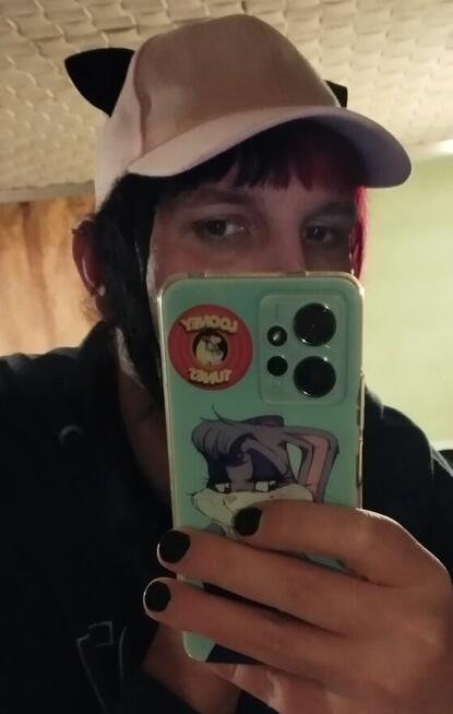 Transseksualna kobieta pozna kogoś fajnego... Rawr xD