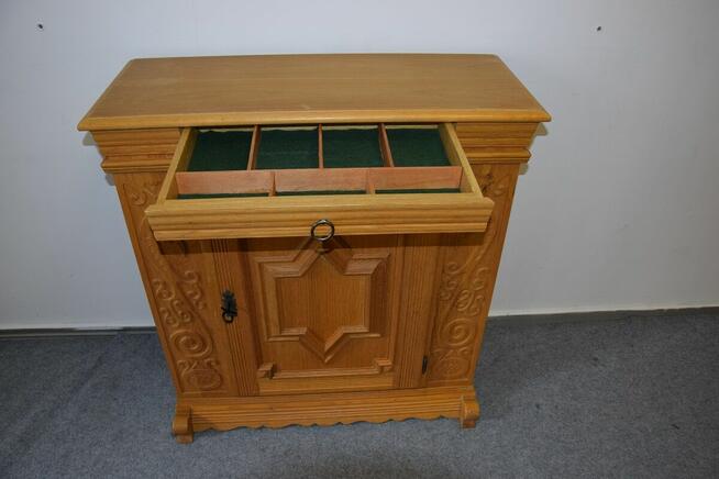 komoda w całości z drewna dębowego - super stan