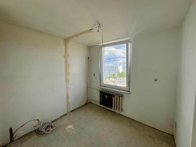 3 pokoje, antresola, do remontu – Łódź Bałuty Zgierska 75/81