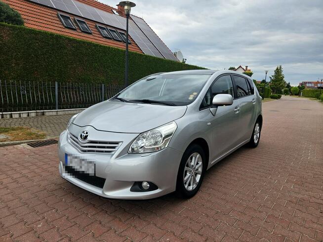 Toyota Verso 1.8 Benz. 147KM 2011r 7-osobowy, Automat, Niski Przebieg !