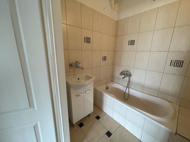 Na wynajem klimatyczne 3-pokojowe mieszkanie