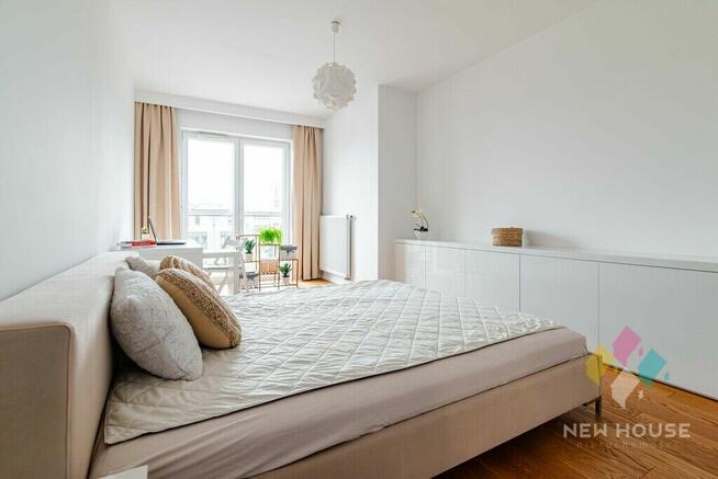 Jasne, komfortowe, 2 pokoje, loggia, Centrum