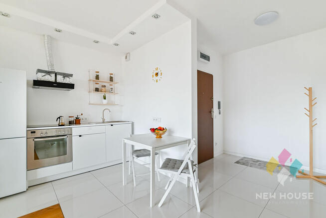 Jasne, komfortowe, 2 pokoje, loggia, Centrum