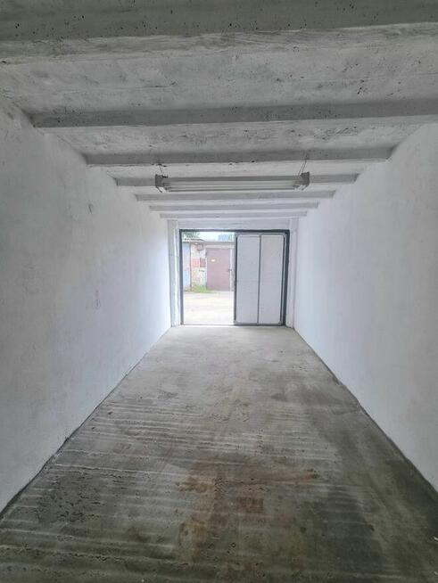 Garaż magazyn Legionowo Czarnieckiego prąd wysoki