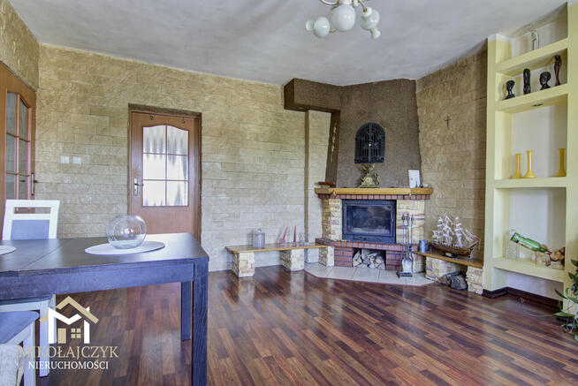 3 pokoje / ul. Warszawska / II piętro / 86 m2 / kominek