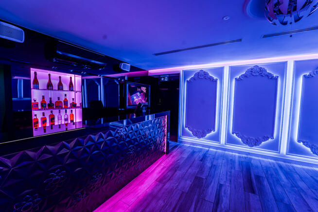 Sala na osiemnastkę - organizacja urodzin klub XOXO Party