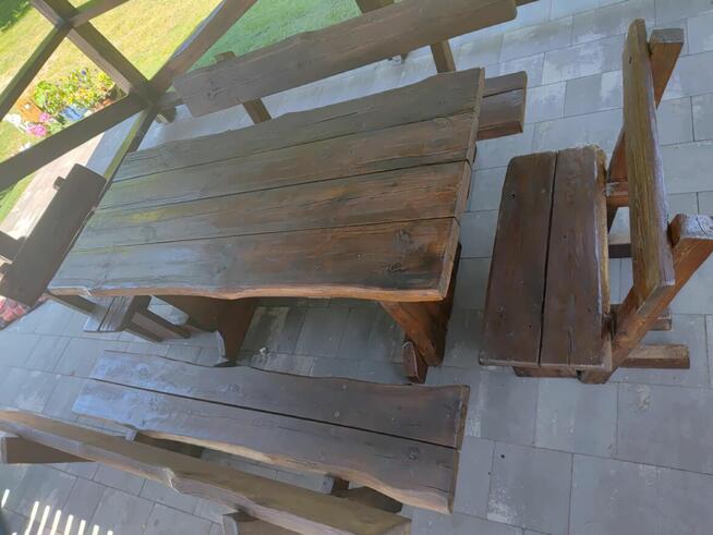 Sprzedam stół z ławkami