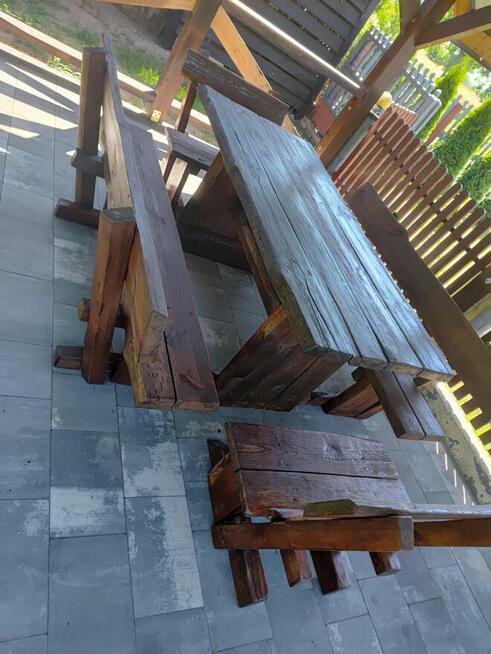 Sprzedam stół z ławkami