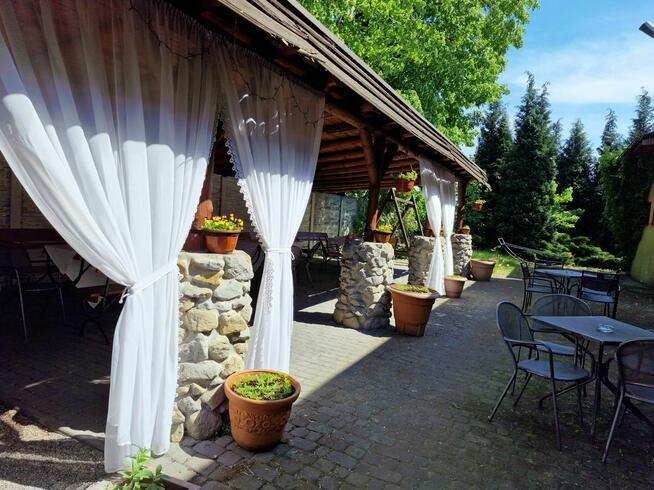 PRACA pełny etat kelnerka-menager