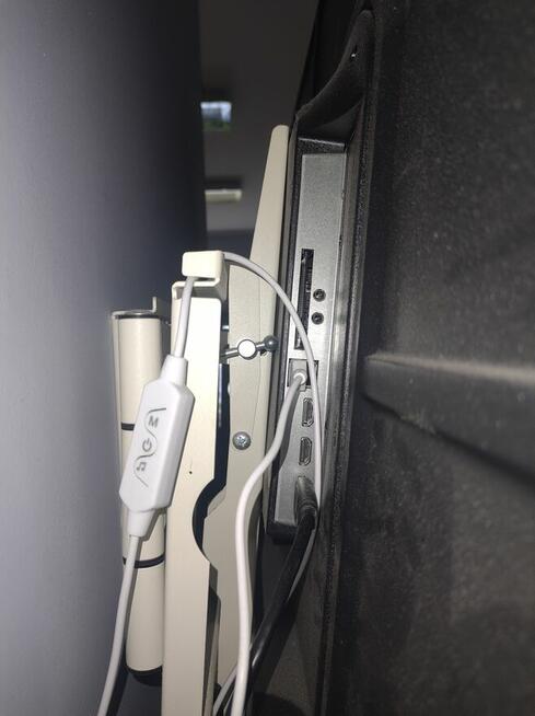 Telewizor Manta 58 Cali