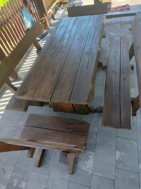 Sprzedam stół z ławkami