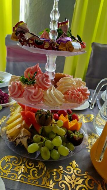 PRACA pełny etat kelnerka-menager