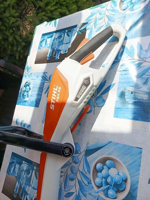 Sprzedam podkaszarke Stihl FSA45