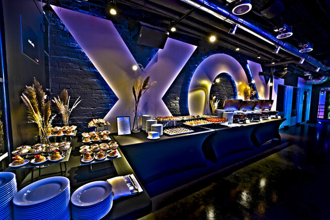 Sala na osiemnastkę - organizacja urodzin klub XOXO Party