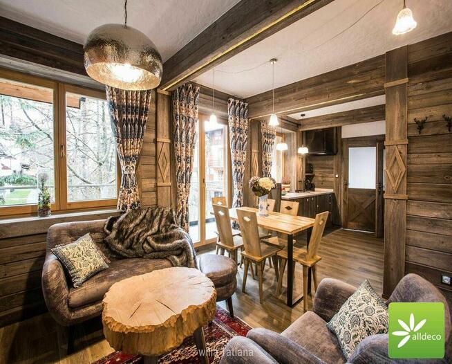 Stara deska obiciowa