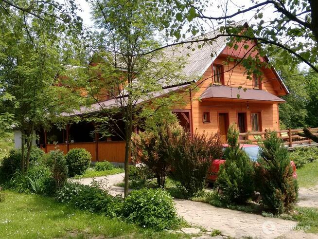 Atrakcyjna ogrodzona działka z pozwoleniem na budowę