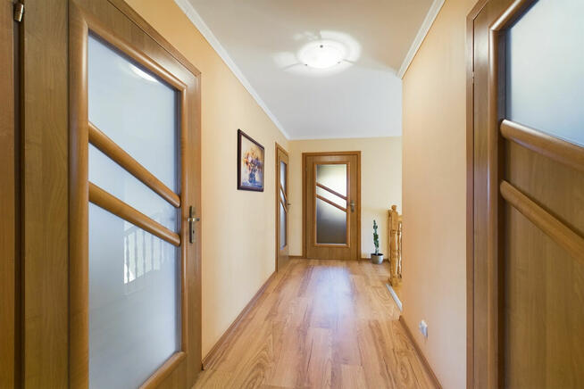 Przestronny dom z pięknymi widokami - Ratułów