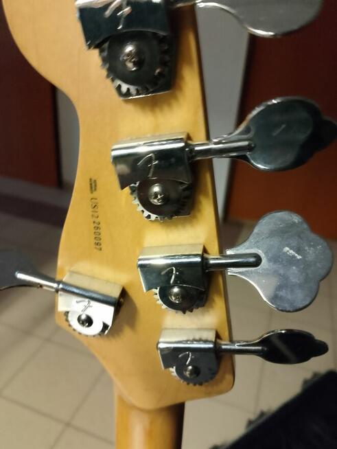Sprzedam gitarę 5 strunowy bass Fendera
