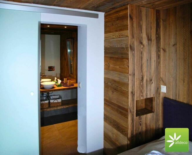 Szafy i zabudowy wnękowe ze starego drewna - na wymiar