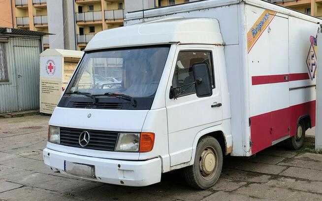 Auto-sklep, food-truck