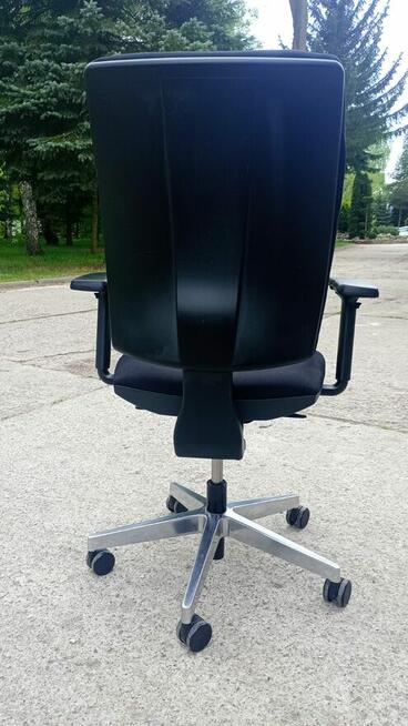 Fotel biurowy RIM czarny fotele krzesła biurowe obrotowe do