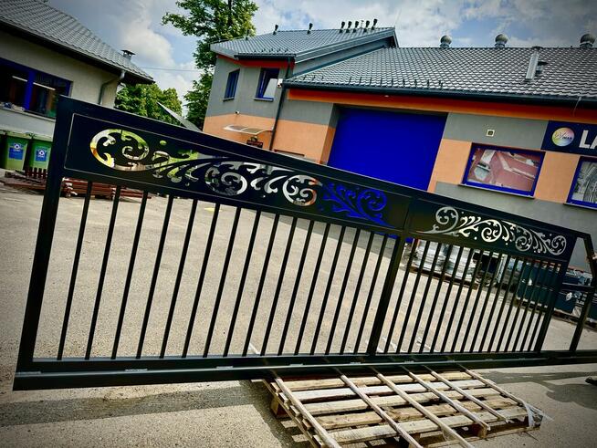 Brama Przesuwna CNC | Ogrodzenie Przęsła balustrady przęsła