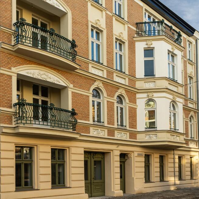 Wysokie mieszkanie w kamienicy - loft