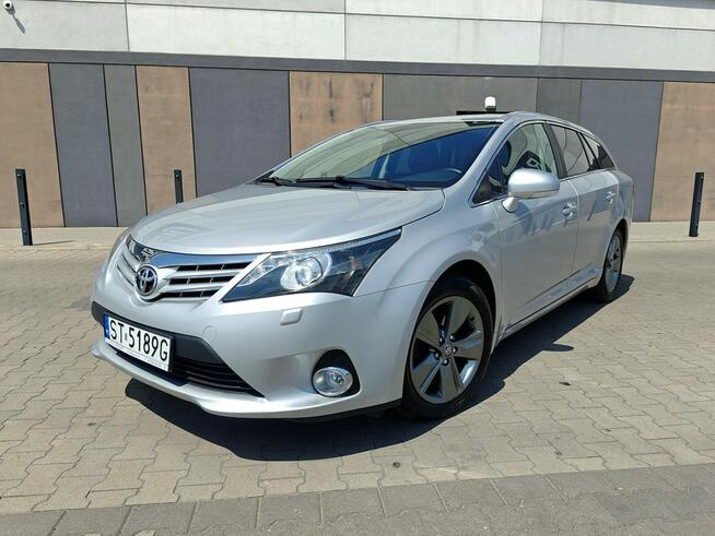 Avensis 3, bogate wyposażenie 2015r Klima, kamera, navi, skóra