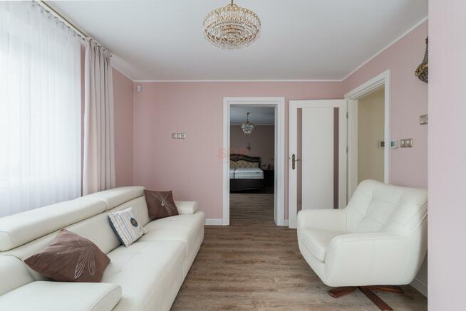 Dom gm. Jabłonna, Szkolna