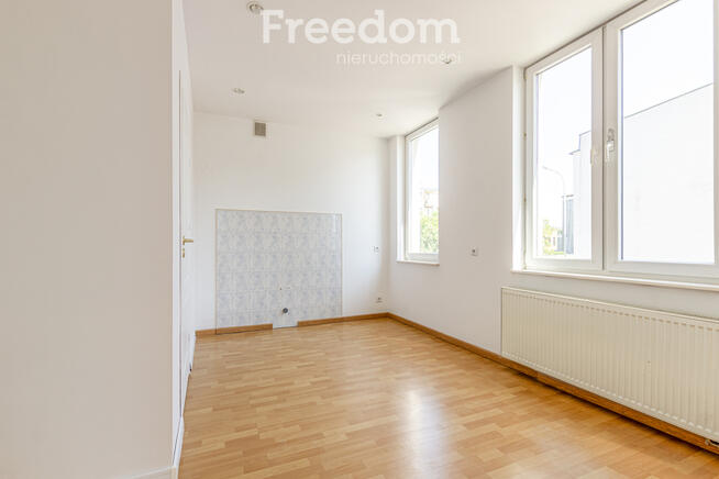 Lokal 104 m² + opcja poddasza – Jana Pawła II