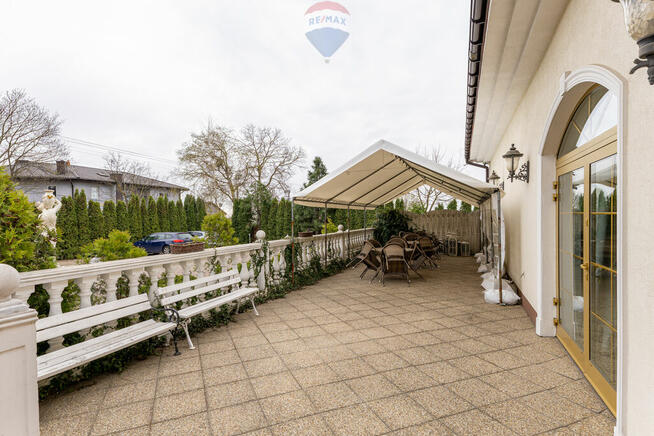 OBIEKT USŁUGOWY DO ADAPTACJI W SĄSIEDZTWIE MODLINA