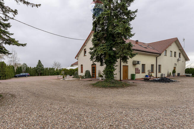 OBIEKT USŁUGOWY DO ADAPTACJI W SĄSIEDZTWIE MODLINA