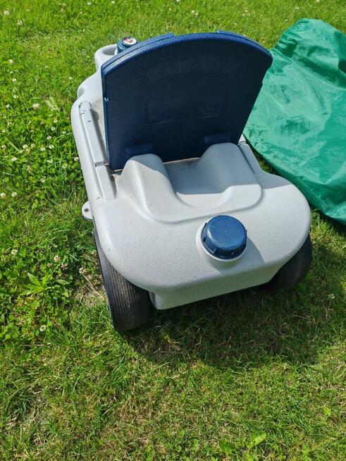 Sprzedam pojemnik na szarą wodę do kempingu lub kampera