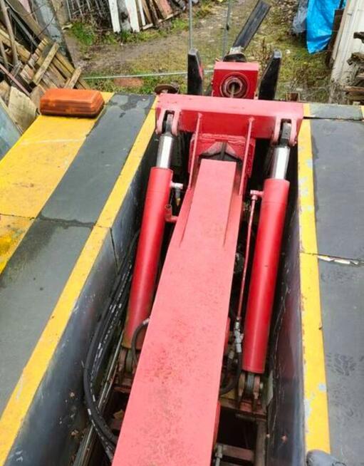 Sprzedam holownik do ciężarówek Mercedes SK2527