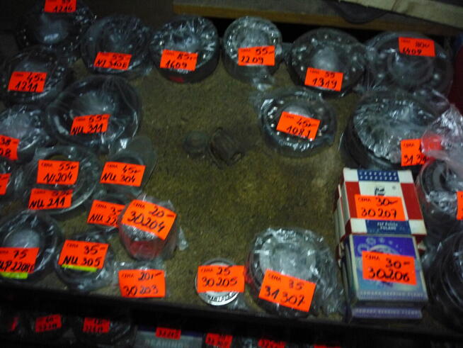 łożyska uszczelniacze filtry.