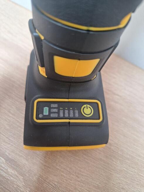 Szlifierka kątowa DEWALT nowa